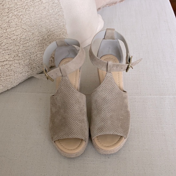 Grey Wedges - Size 7 - Picture 1 of 2